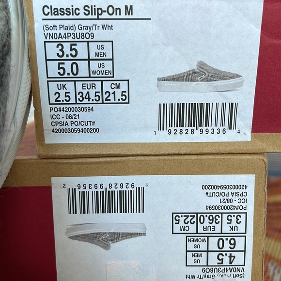 Vans WMNS Classic Slip-On Mule
(Soft Plaid Gray/True white
VN0A4P3U809
Sneakers - Picture 16 of 16